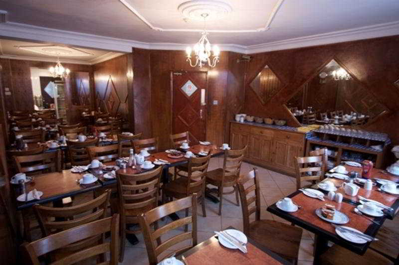 Ventures Couette-café 3*